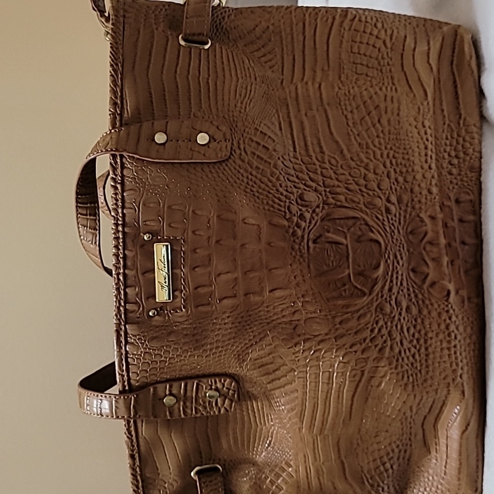 Shoulder bag
